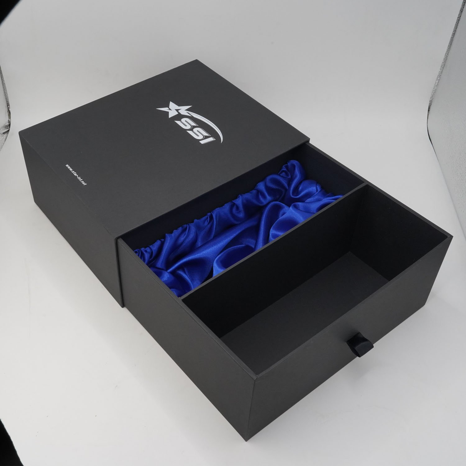 Fashion Slide Paper Boxes Custom Logo Black Sliding Drawer Box Packaging