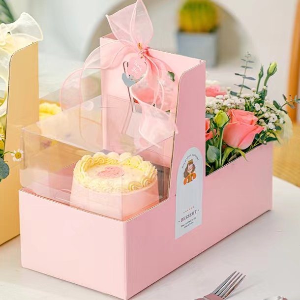 custom logo stock Square Transparent Cake Box With Handle For Flower Gift Packaging Box Sets