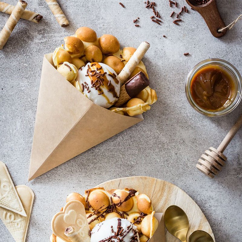 Recyclable Food Grade Street Snack Egg Waffle Holder Paper Packaging Cone Chip Egg Bubble Waffle Packaging Food Container Box