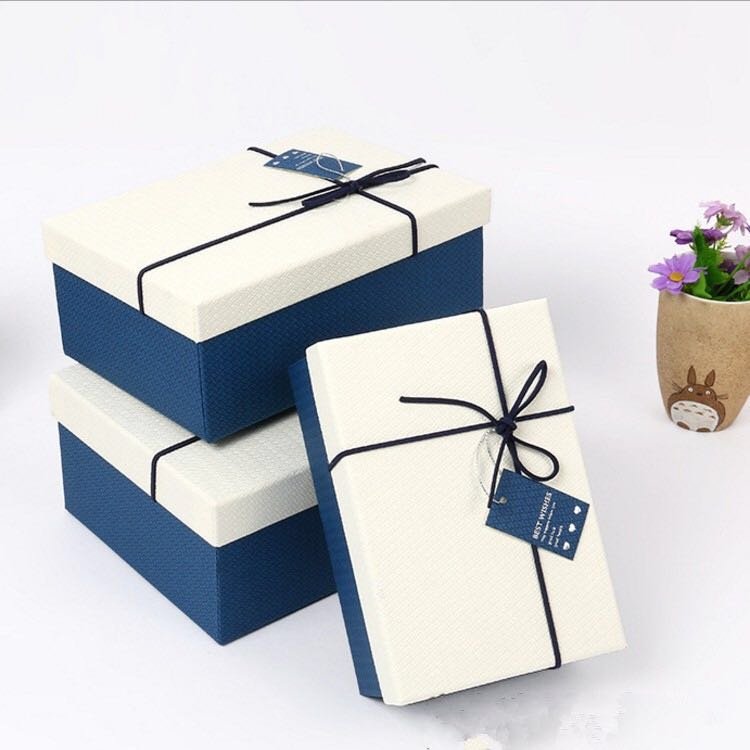 2022 new design and hot sale box for hair extension gift cardboard book shaped box packaging with satin silk insert