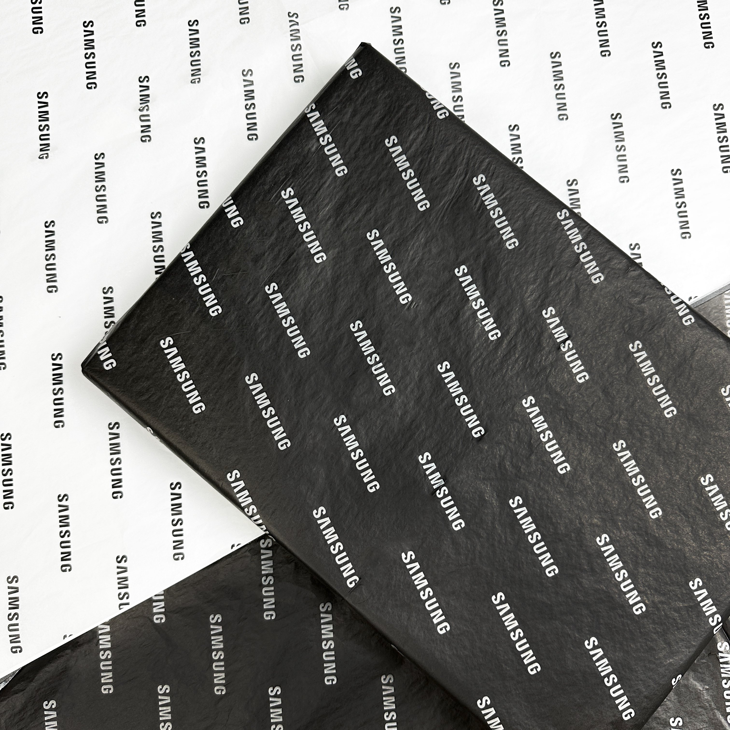 Printed Silk Tissue Paper With Company Logo 18g 22g Tissue Paper For Trending Products Packgin