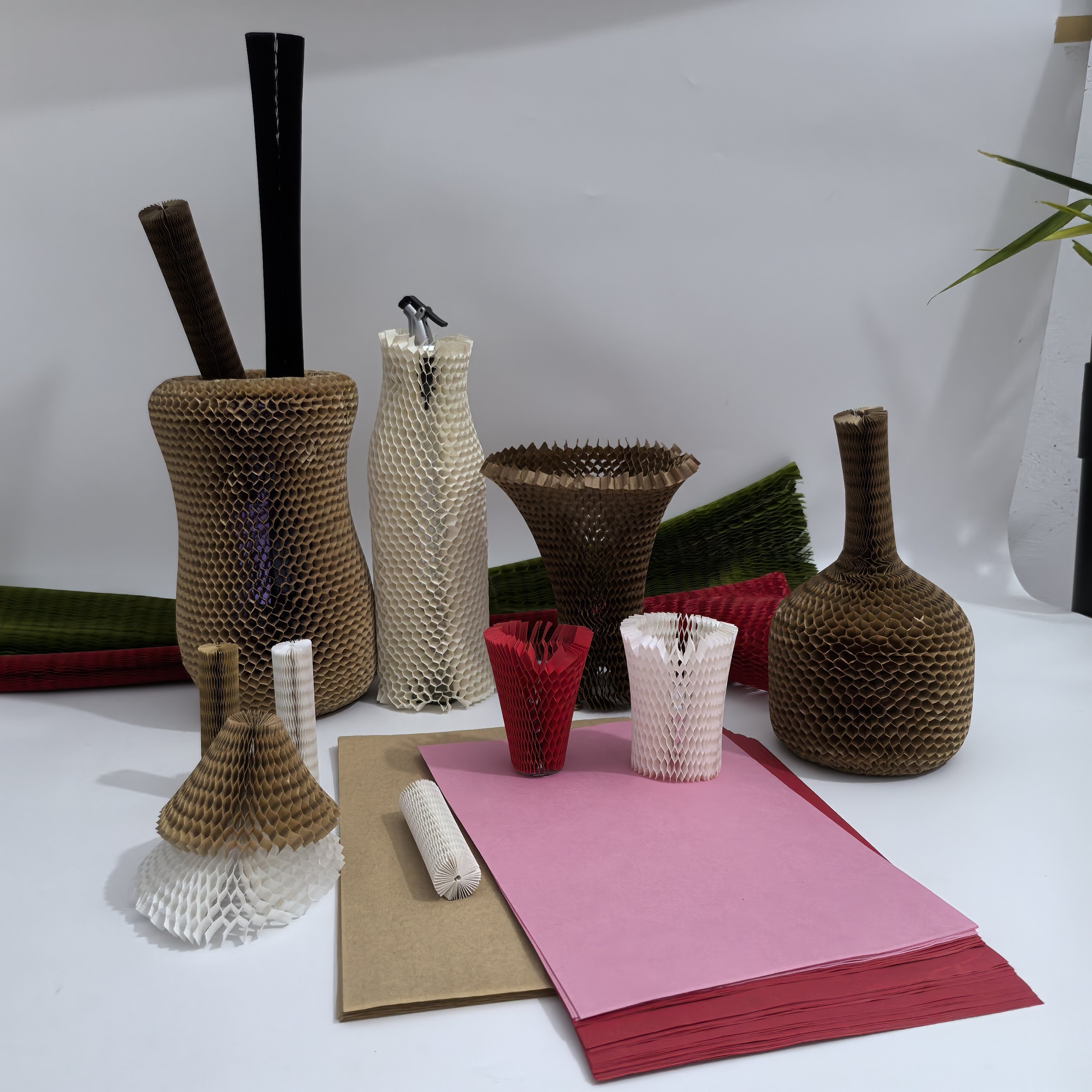 Eco-Friendly And Effective, Our Honeycomb Packing Paper Wrap Sleeve Is Perfect For All Your Packaging Needs!