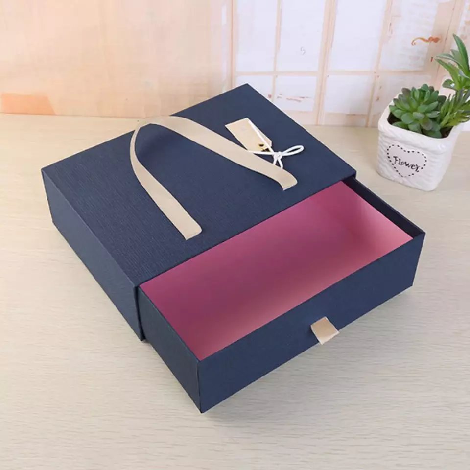 Custom logo printed rigid cardboard lid and base box packaging luxury lingerie clothing white gift box satin insert for handbag