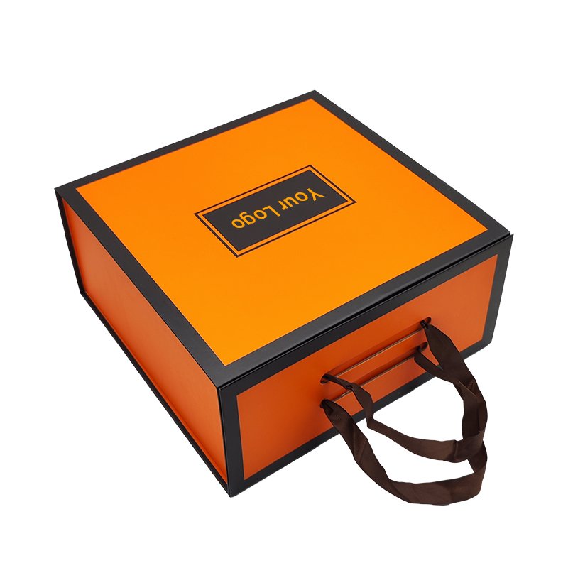 Custom Luxury Paper Magnet Foldable Folding Magnetic Gift Box Garment Apparel Clothing gift Packaging Box