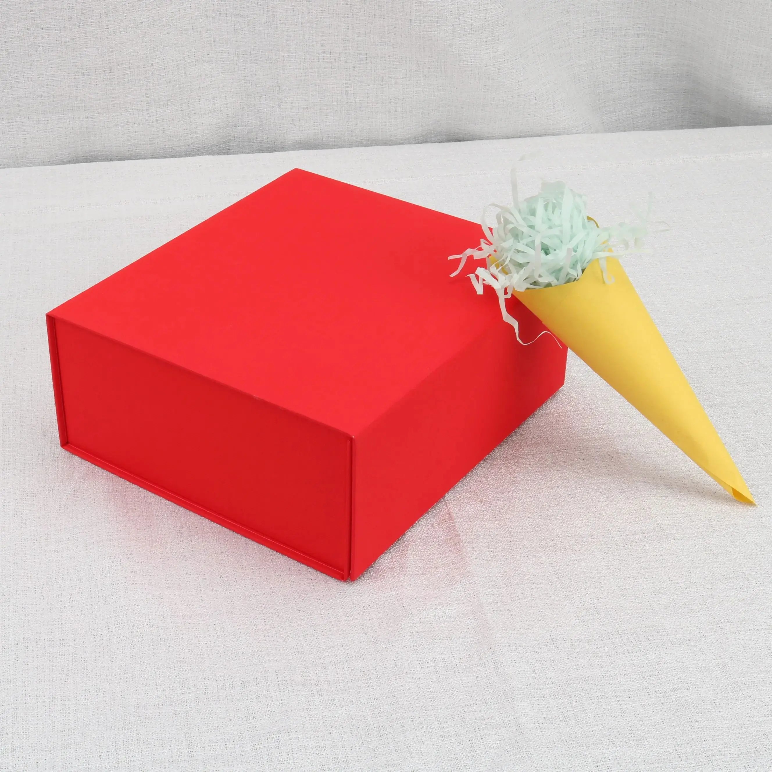Manufacturer Supplier Magnetic Gift Paper Packaging Packing Folding Foldable Box with logo