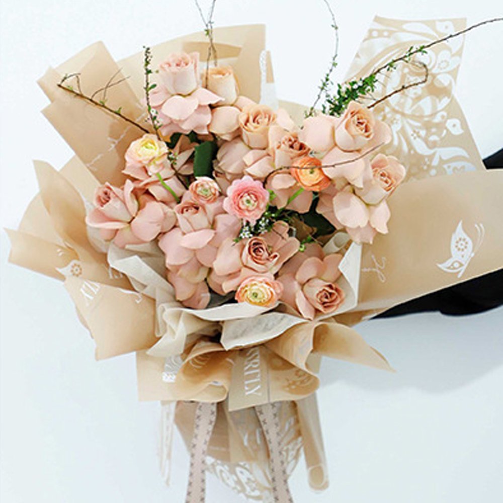 High Quality Flower Gift Packaging Paper Wholesale Butterfly pattern Flower Waterproof Gift Wrapping Paper