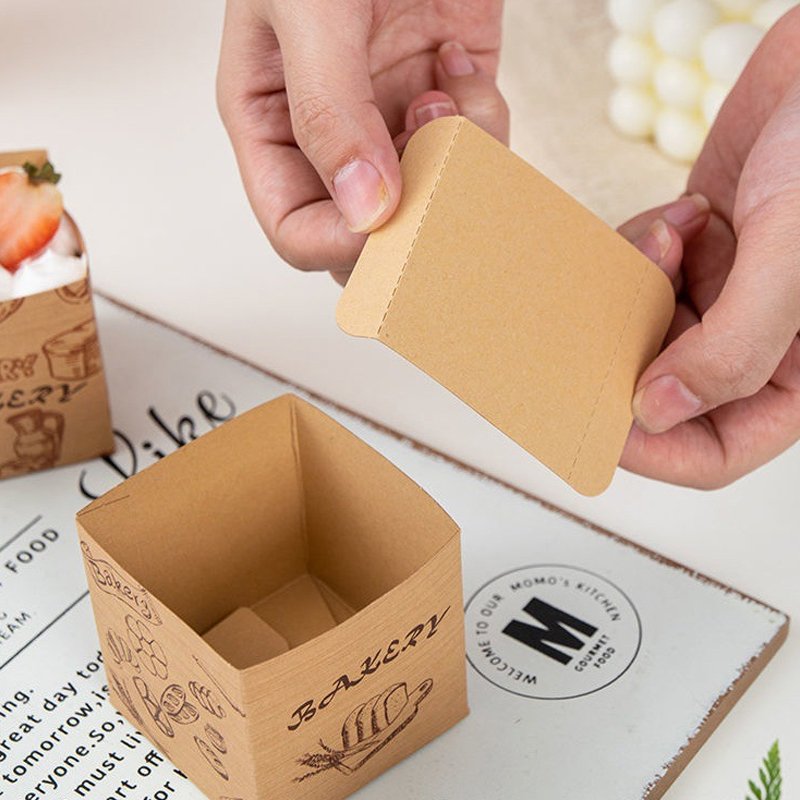 Cupcake Kraft Paper Small Box Square Pastry Paper Box Hokkaido Chiffon Cake Dessert Biscuits