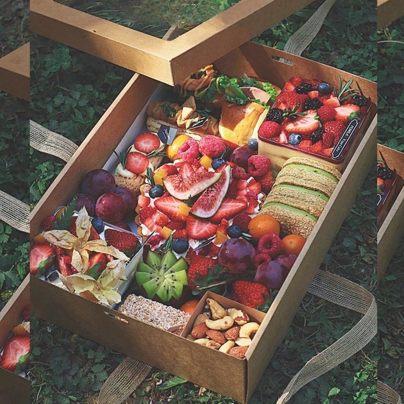 Jewelry Paper Boxes Food Fruit Corrugated Picnic Takeout Box With Clear Plastic Windows Lunch Box For Cakes