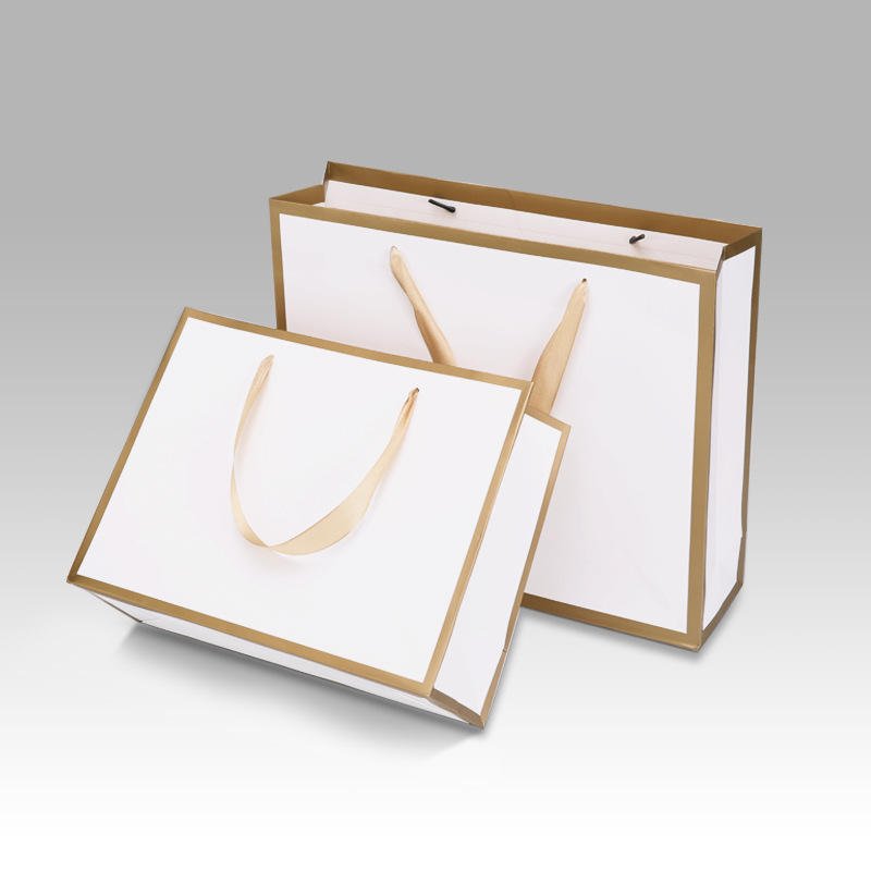 Wholesale Luxury Black Shoes Clothes packaging Paper Bags Printed Custom Logo Clothing Shopping Gift Jewelry Wine Paper Bag