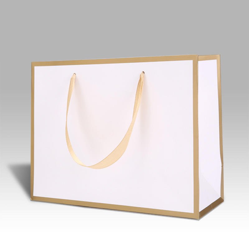 Wholesale Luxury Black Shoes Clothes packaging Paper Bags Printed Custom Logo Clothing Shopping Gift Jewelry Wine Paper Bag
