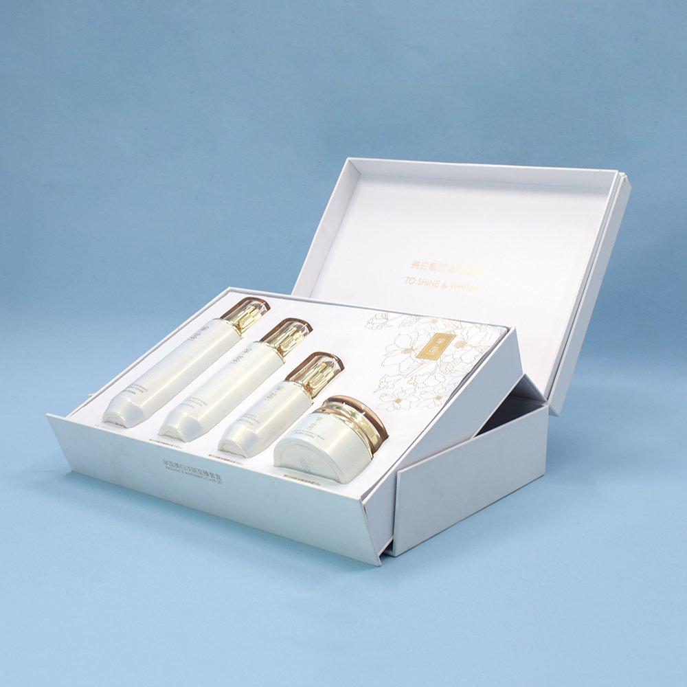 Eco Friendly Rigid Cardboard Paper Gift Packaging Luxury Custom Logo Clear Front Jewelry Cosmetic Small Box