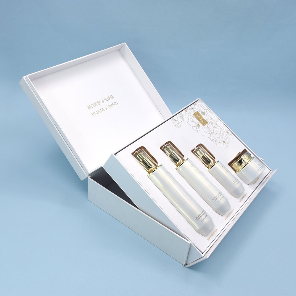 Eco Friendly Rigid Cardboard Paper Gift Packaging Luxury Custom Logo Clear Front Jewelry Cosmetic Small Box