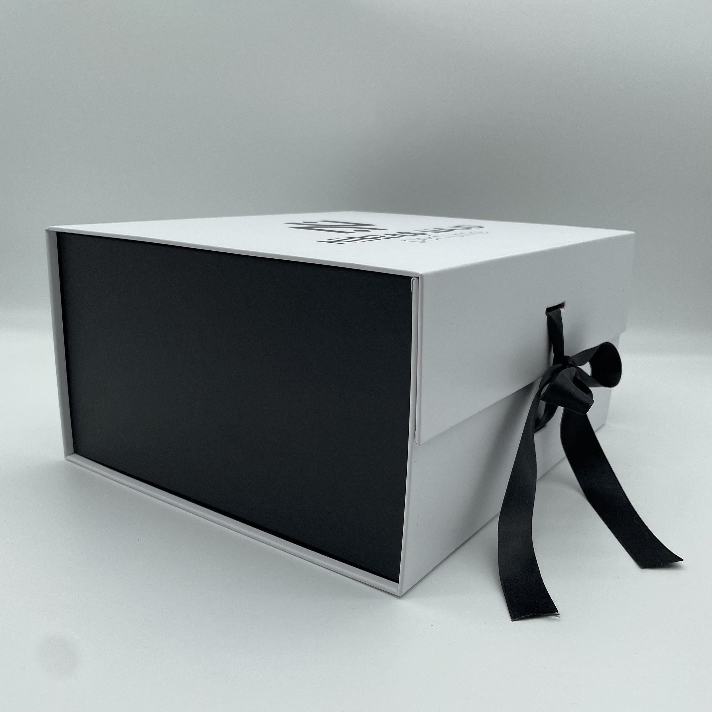 high quality paper cardboard clothing packaging box custom biodegradable magnetic clothing clothes boxes, packaging gift boxes
