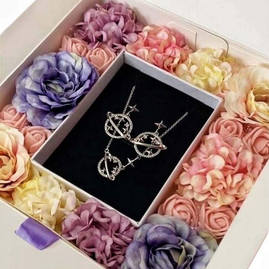 Wholesale Custom Box With Lids and Window Valentine's Day Mother's Day Rose Flower Gift Box