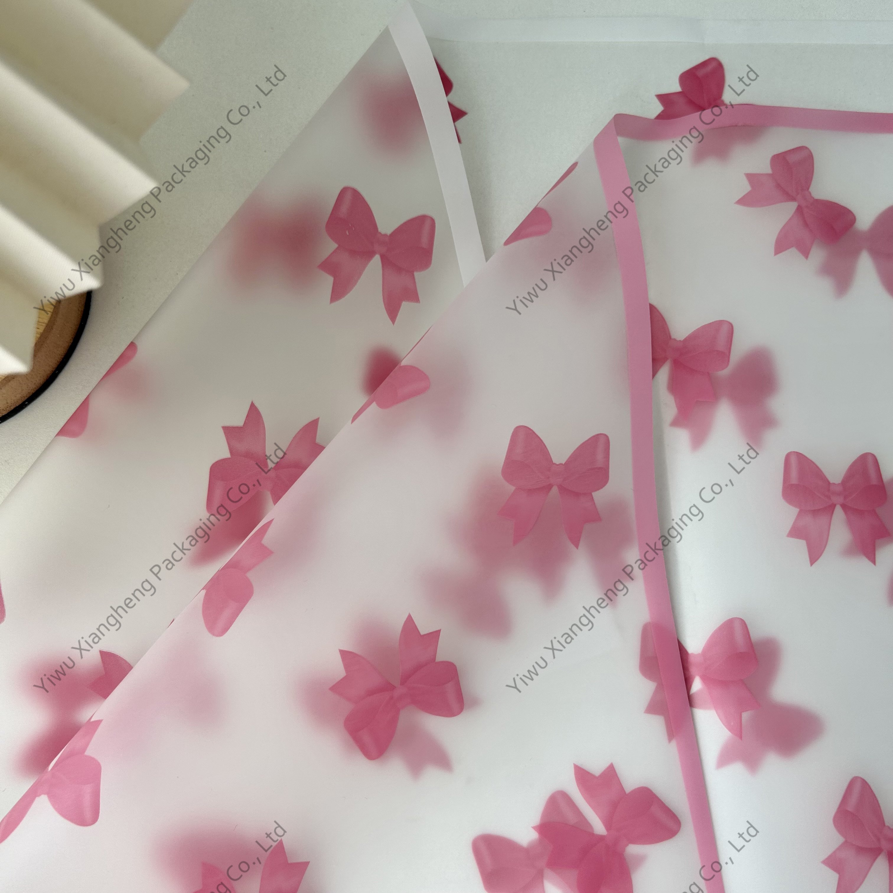 Wholesale New Petal Bow Wrapping Paper Waterproof Paper Flower Packaging Materials Bouquet wrapping paper