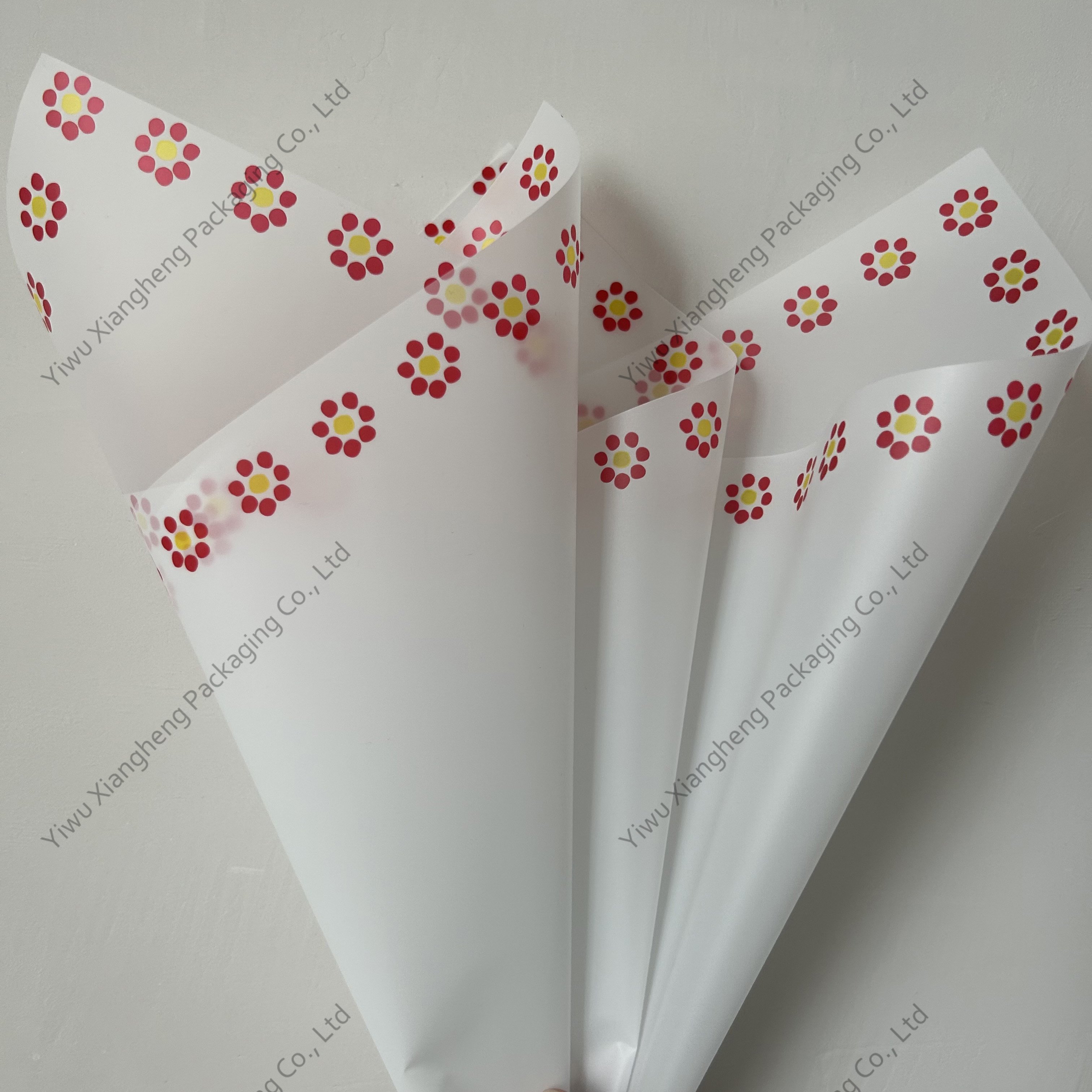 Wholesale New Petal Bow Wrapping Paper Waterproof Paper Flower Packaging Materials Bouquet wrapping paper