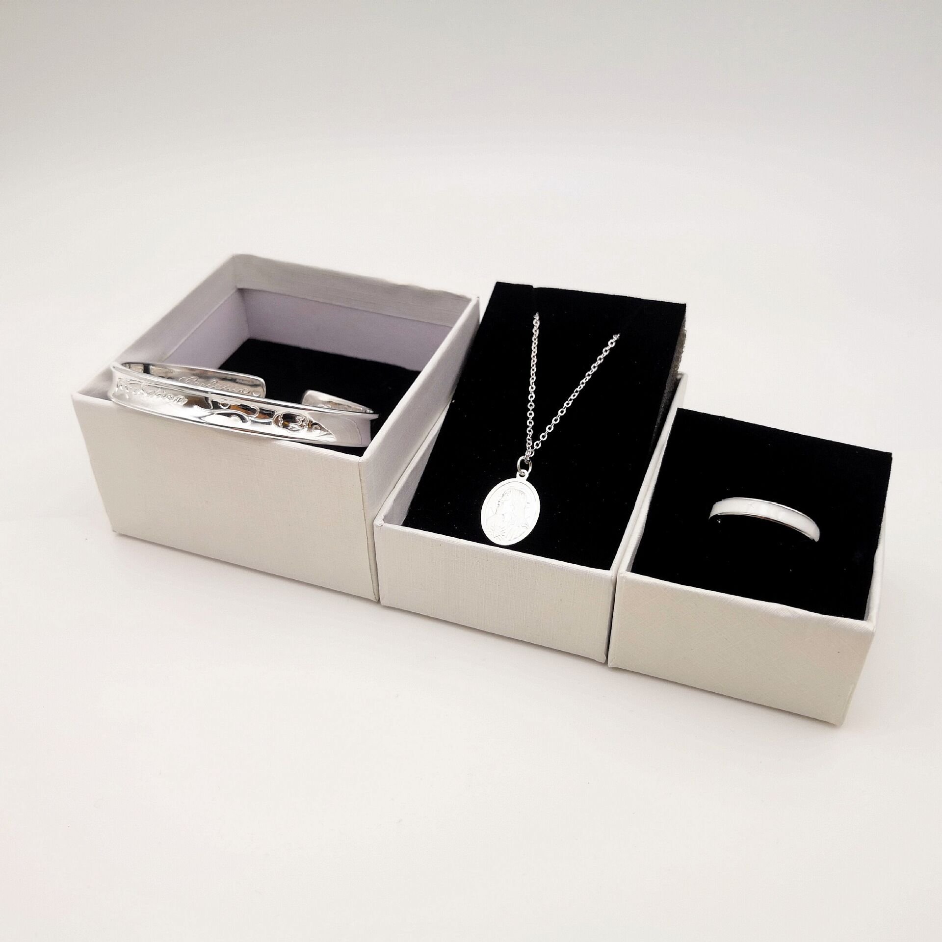 Luxury White Paper Jewelry Packaging Box Gift Packaging Box jewellery gift box
