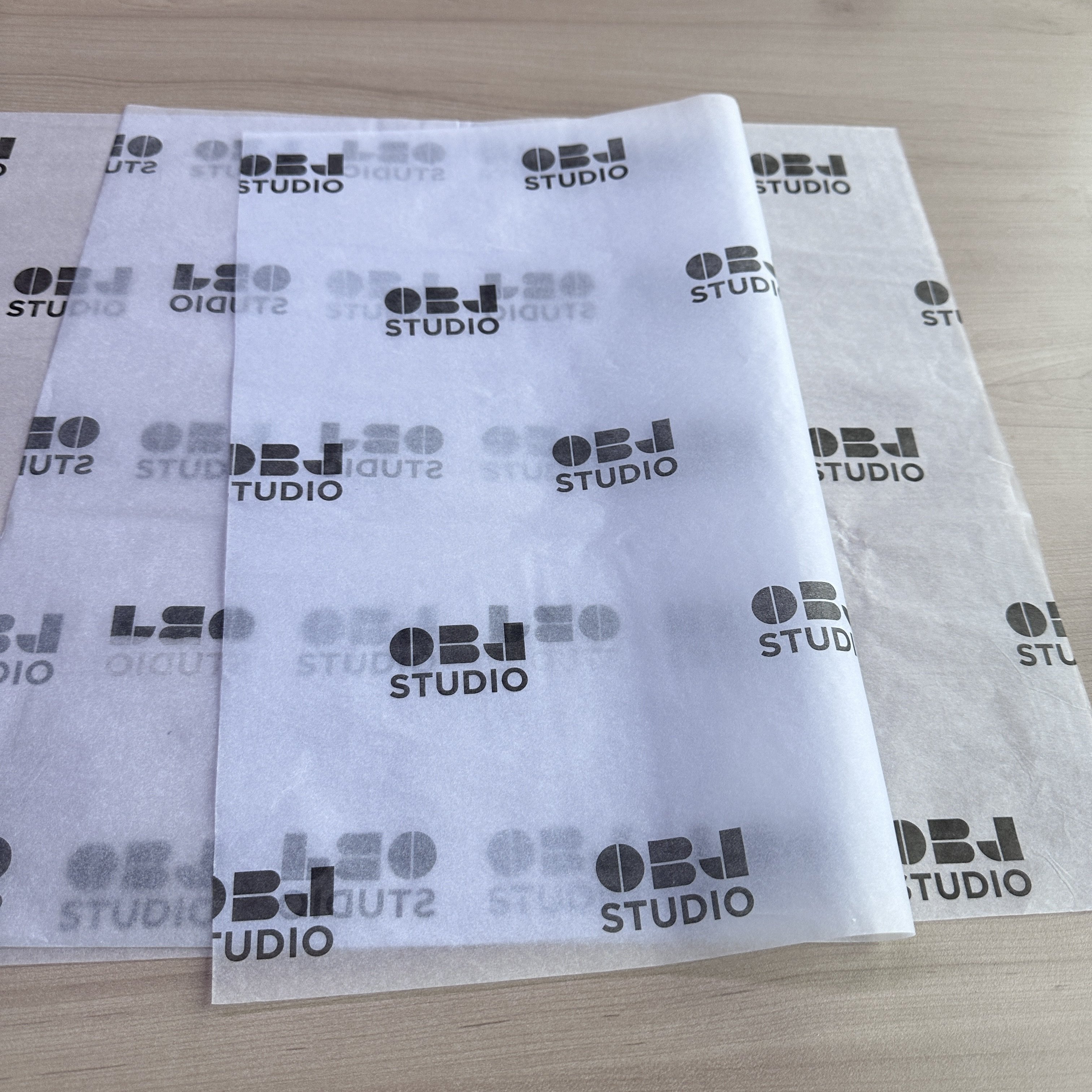 Custom Print Shoe Box Clothing Packaging Tissue Paper Wholesale Floral Packaging Bouquet Silk Wrapping Paper