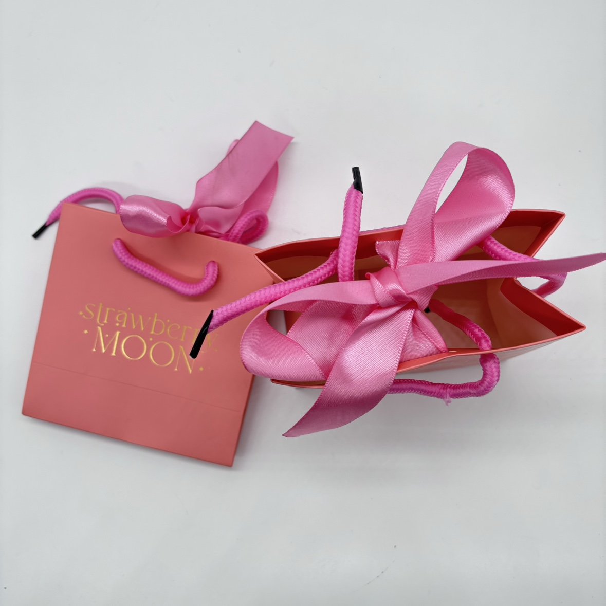 Custom LOGO Perfume Paper Bag Packaging Jewelry Gift Shopping Paper Bag Luxury Gold Foil Paper Bags Small Pink