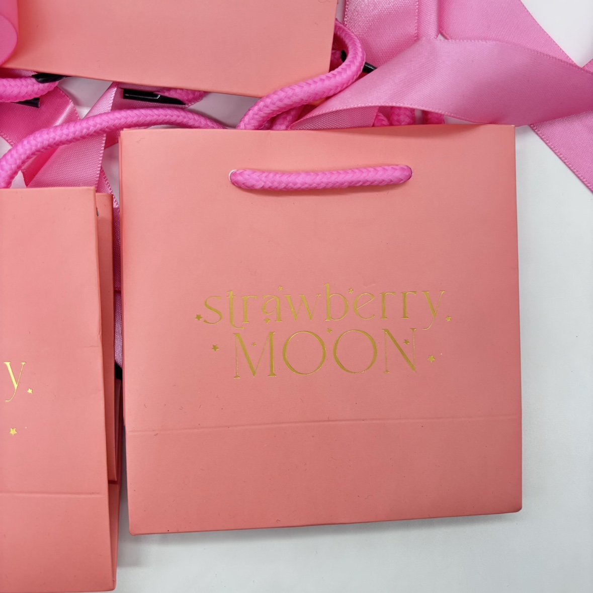 Custom LOGO Perfume Paper Bag Packaging Jewelry Gift Shopping Paper Bag Luxury Gold Foil Paper Bags Small Pink