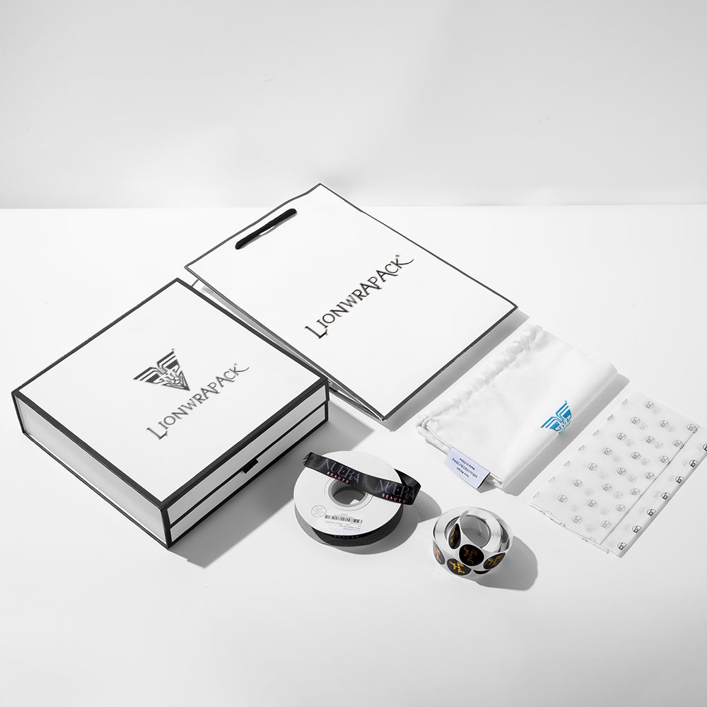Custom Logo White Color Packaging Cardboard Folding Boxes Set Rigid Flat Magnetic Folding Gift Box