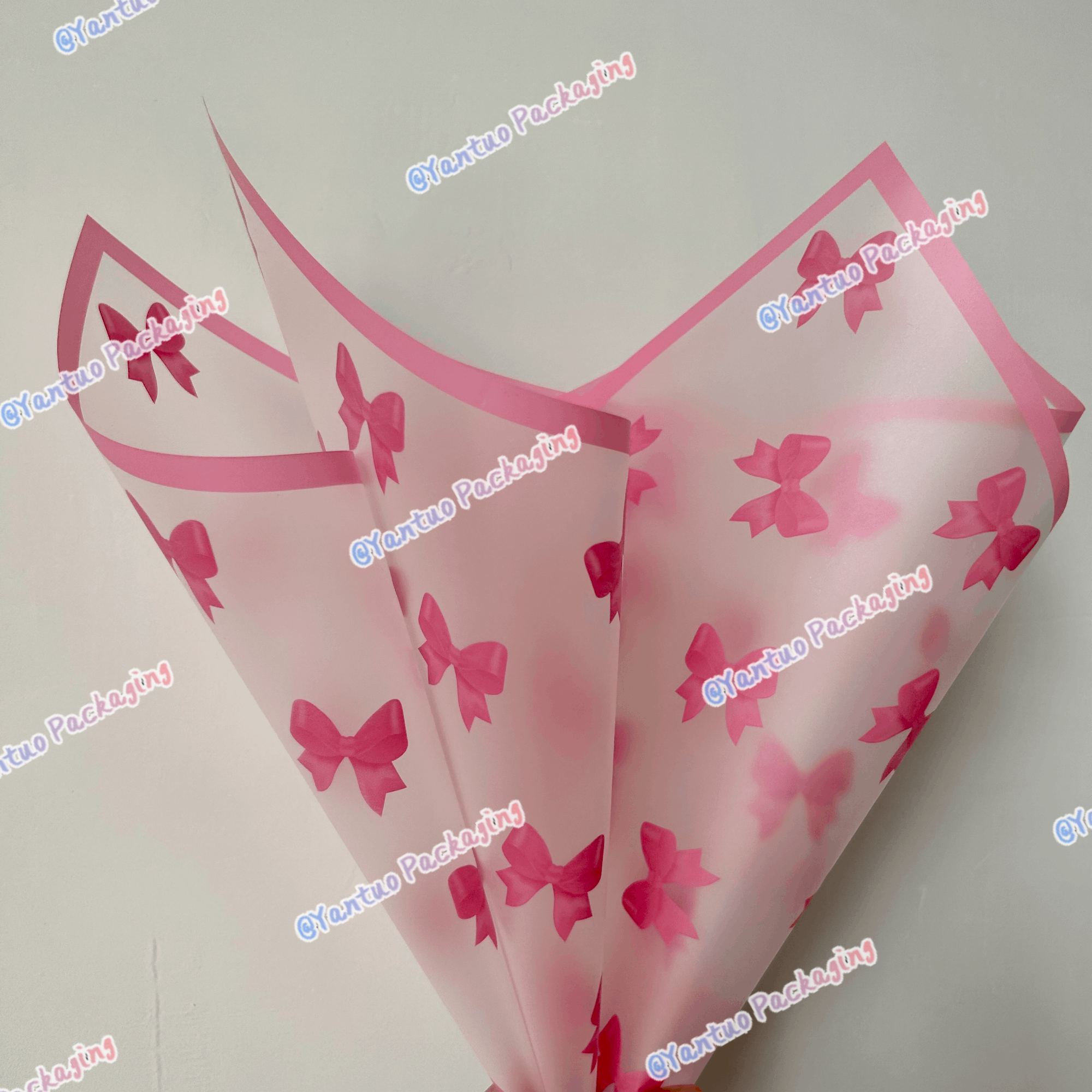 New design strawberry shortcake girl flower wrapping paper waterproof cartoon wrapping paper in order to flower