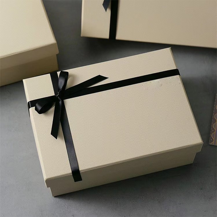 Wholesale custom printed logo cardboard paper packaging box Factory Direct White Rectangle Rigid Gift Boxes for shoes bag