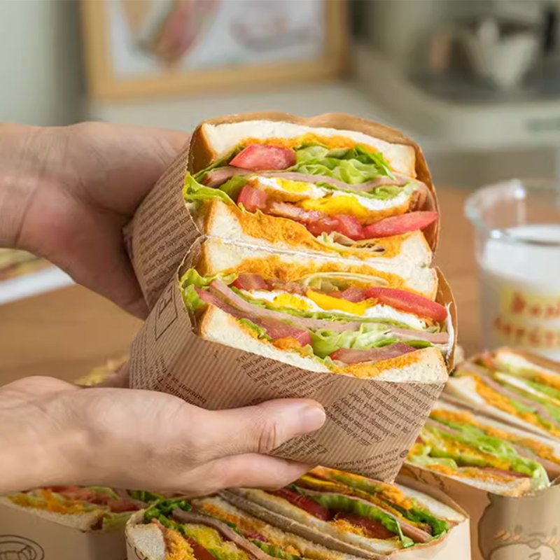 Food Grade Craft Paper Roll One Side Coated Waterproof Packaging Paper with PE Coating for Sandwiches Packaging Printing Product