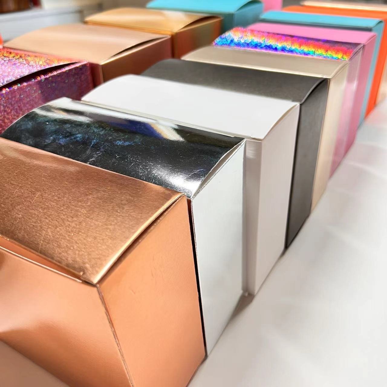 Eco Friendly Custom Cosmetic Card Box With Gloss Lamination Cardboard Packaging For Beauty Cream