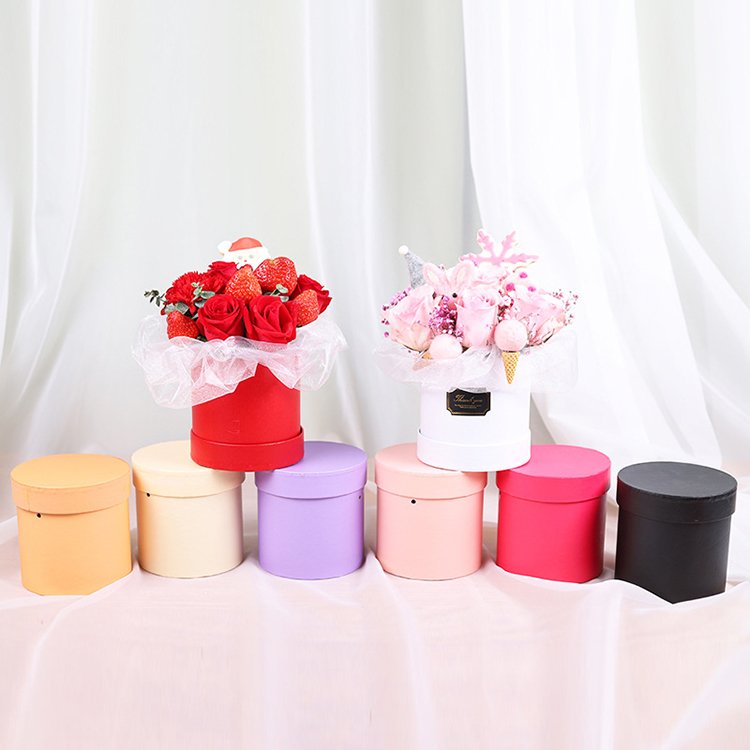 Design luxury flower gift paper pink round flower gift packaging box wholesale paper box luxury rose box packaging for bouquet