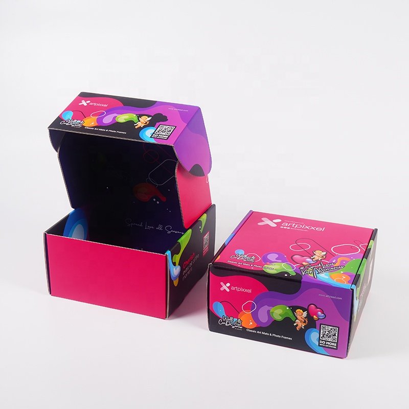 Cosmetic Corrugated Cardboard Paper Product Packaging Custom Logo Shipping Design Mailer Box for Clothes