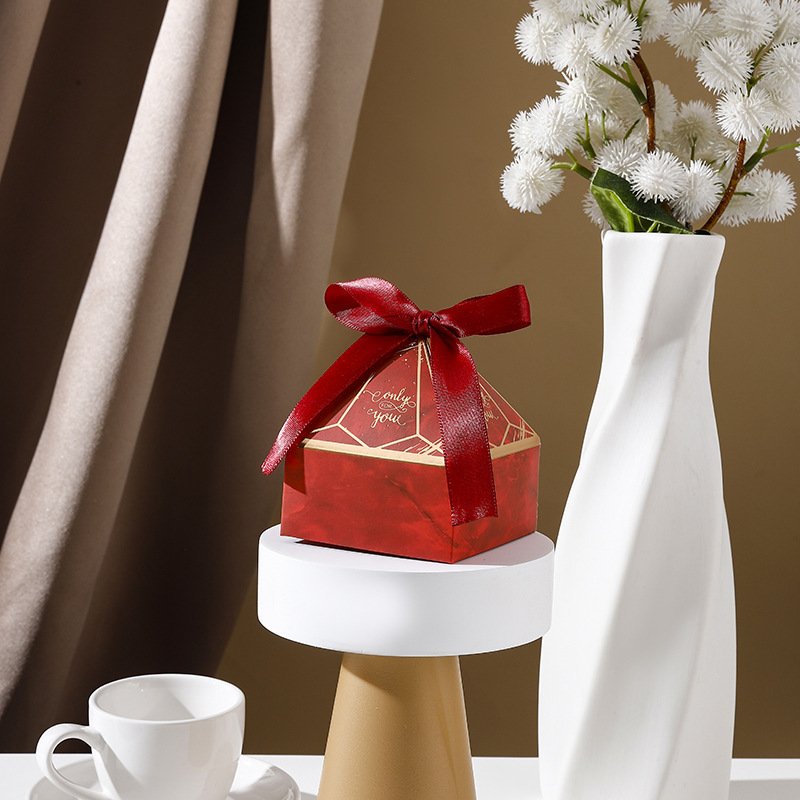 Hot Sale Paper Wedding Favors Candy Packaging Gift Boxes Small Wedding Box For Guests Party Souvenir Gift Chocolate Packaging