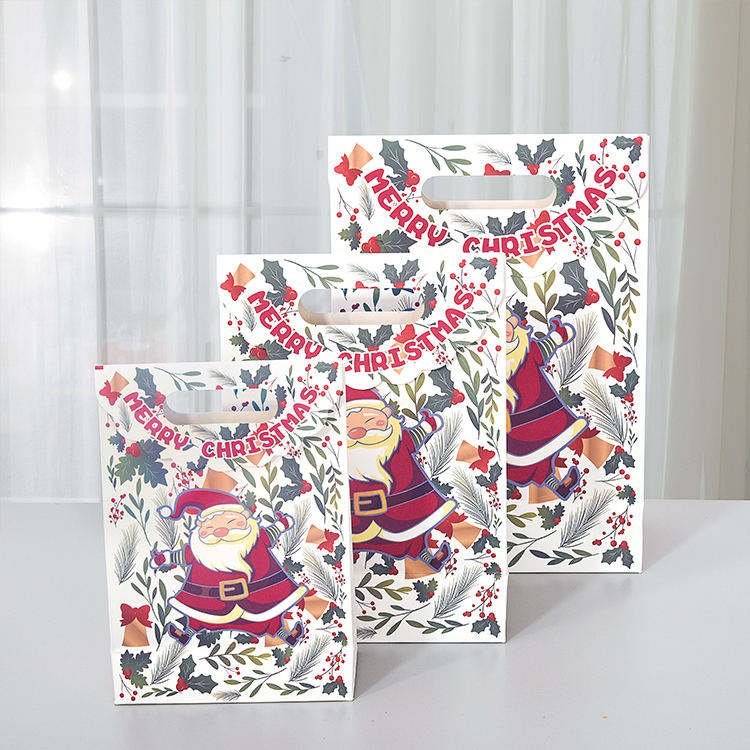 Newest best merry christmas candy paper gift bags christmas packaging paper bags