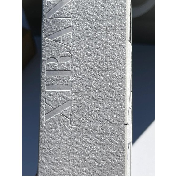Manufacturer Direct Embossed Pearl Cardboard and Kraft Paper Box for Makeup & Skincare Sunscreen Cream Packaging