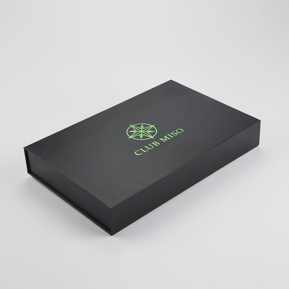 Custom Gold Foil Club Membership Card Packaging Gift Box Premium Matt Black Cardboard Magnetic Packaging Box with Blister Insert