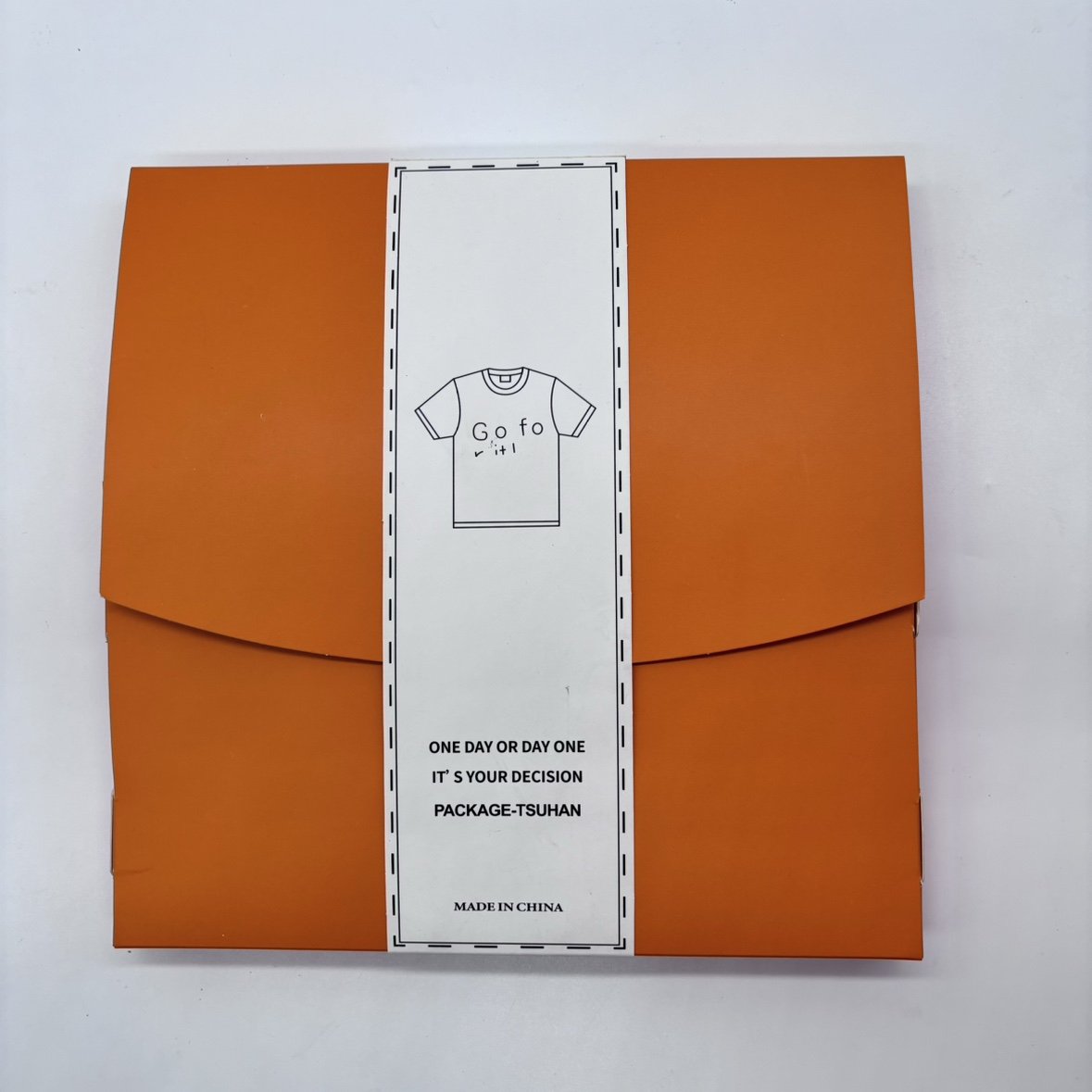 Custom LOGO Biodegradable Kraft Paper T-Shirt Packaging Box Clothing Packaging Paper Box Brown Orange