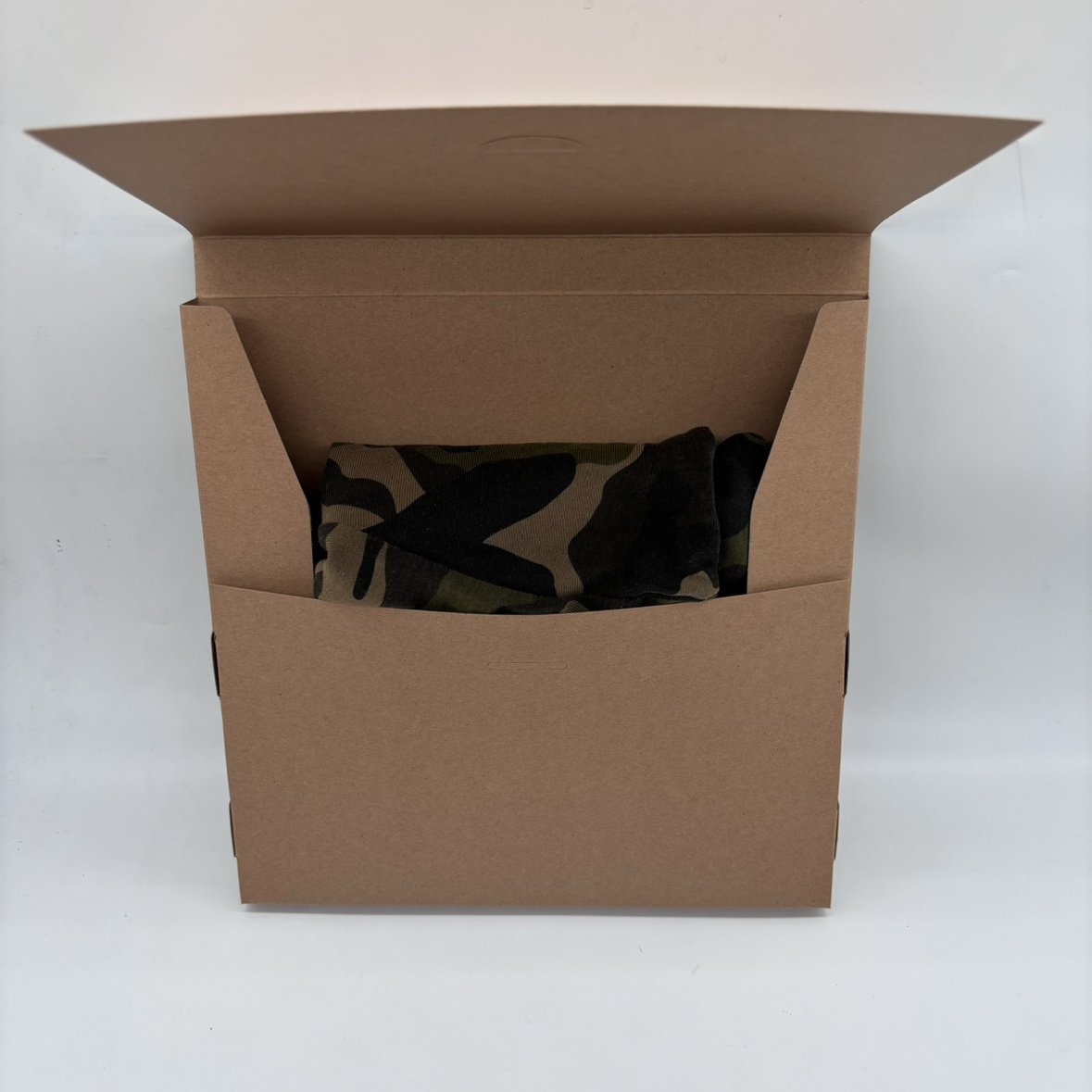 Custom LOGO Biodegradable Kraft Paper T-Shirt Packaging Box Clothing Packaging Paper Box Brown Orange