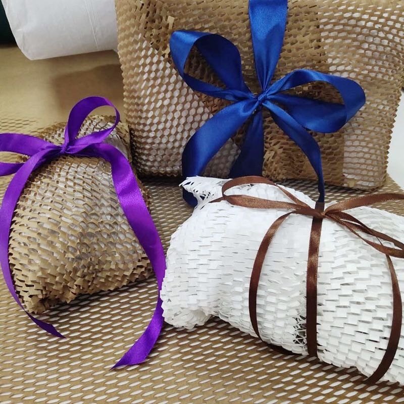 2022 stock protective brown honeycomb cushioning wrap packaging paper gift wrap roll
