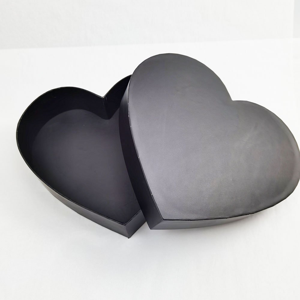 Black Valentine's Day Gift Packaging Heart Shaped Box With Lid for Chocolate Covered Strawberry