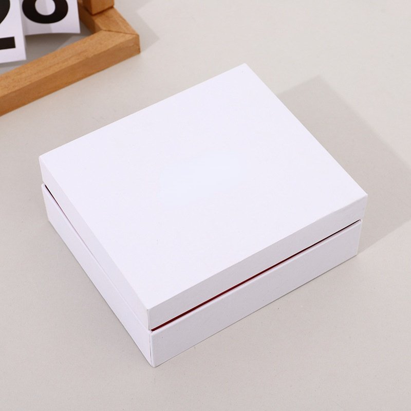 Paper Gift Packaging Box Simple Gift Packaging Carton Kraft Paper Packing Material Customization Kraft Paper Pouch Watch Strap