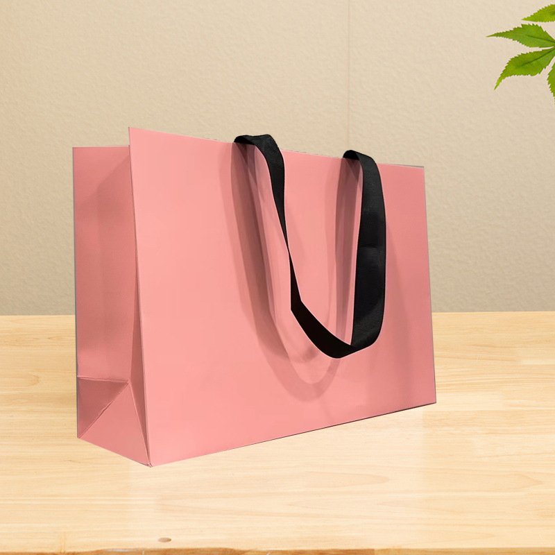 News Simple Birthday Gift Bag Shopping Bag for Clothing Paper Bag Thread Rope Packaging wholesales