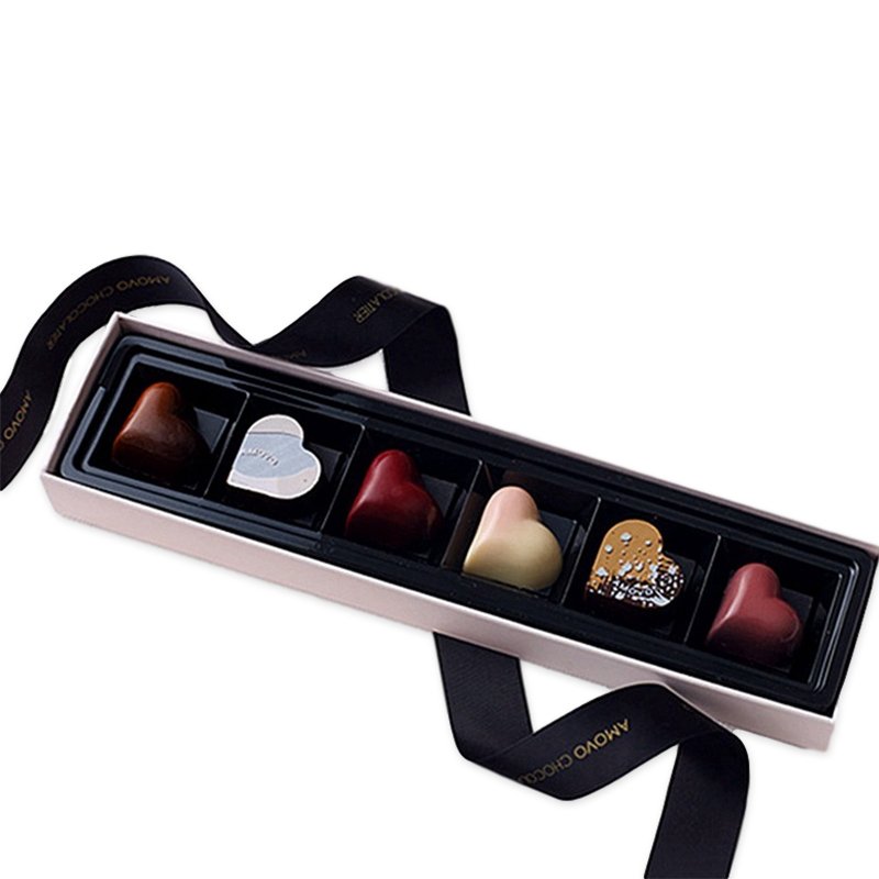 custom mini christmas chocolate box packaging chocolate candy box packaging paper gift boxes with ribbon
