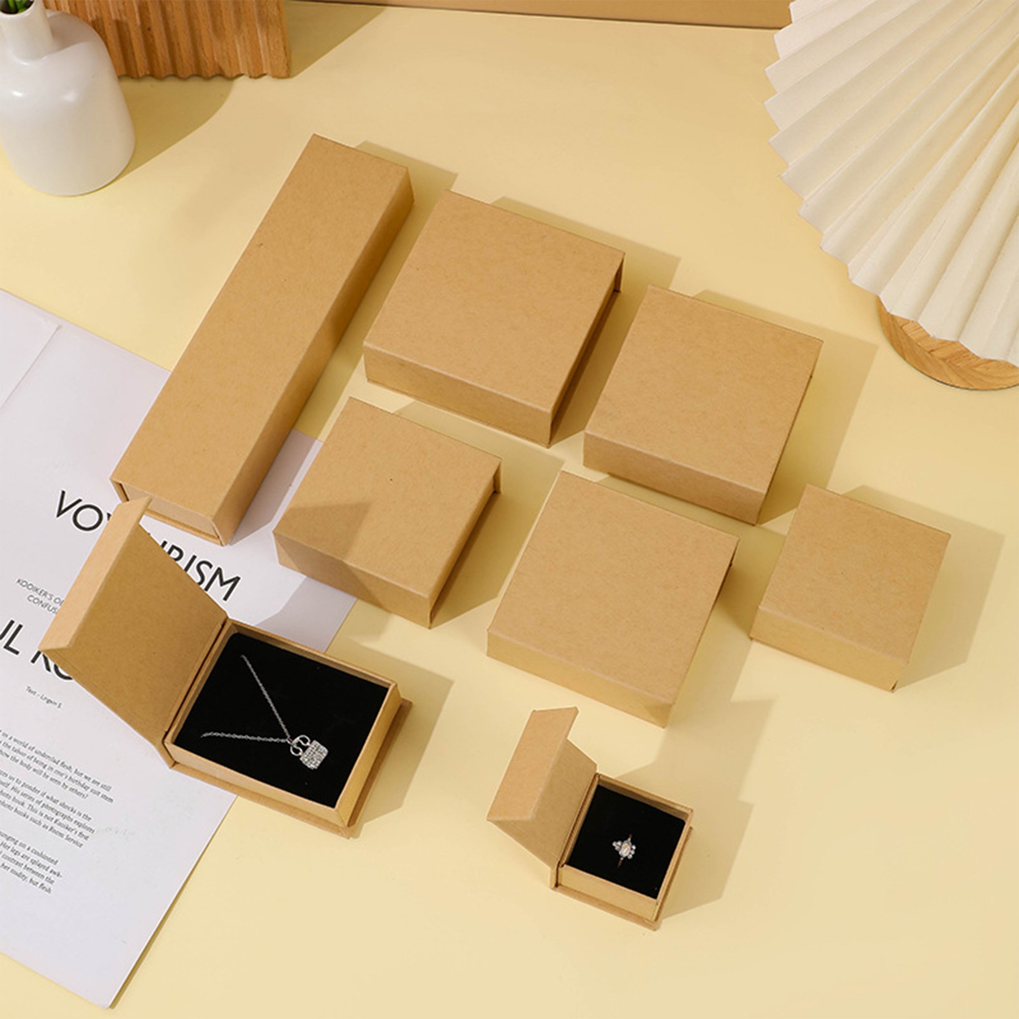 Wholesale Ring Necklace Pendant White Flip Gift Magnetic Box Packaging Paper Boxes For Jewelry Accessories