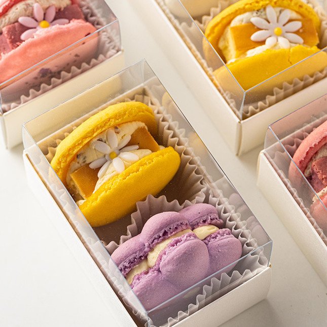 Transparent Food Grade Mini Candy Chocolate Boxes Packaging Paper Box For Macarons With Window