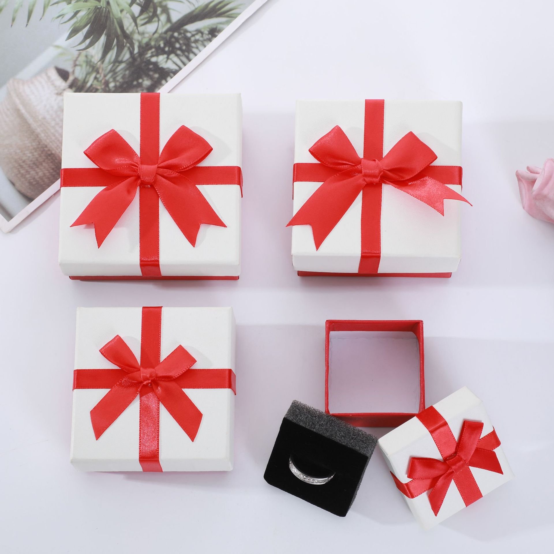 Customization White Lid And Base Jewellery Craft Board Paper Jewelry Box Packaging With Bow