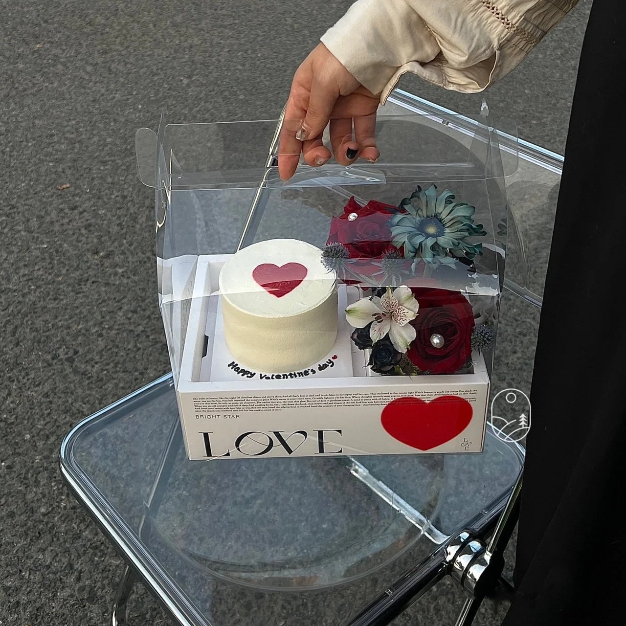 Flowers Cake Gift Box Transparent Portable Christmas Valentine's Day Birthday Party Gift Packaging PVC Cake Flower Box