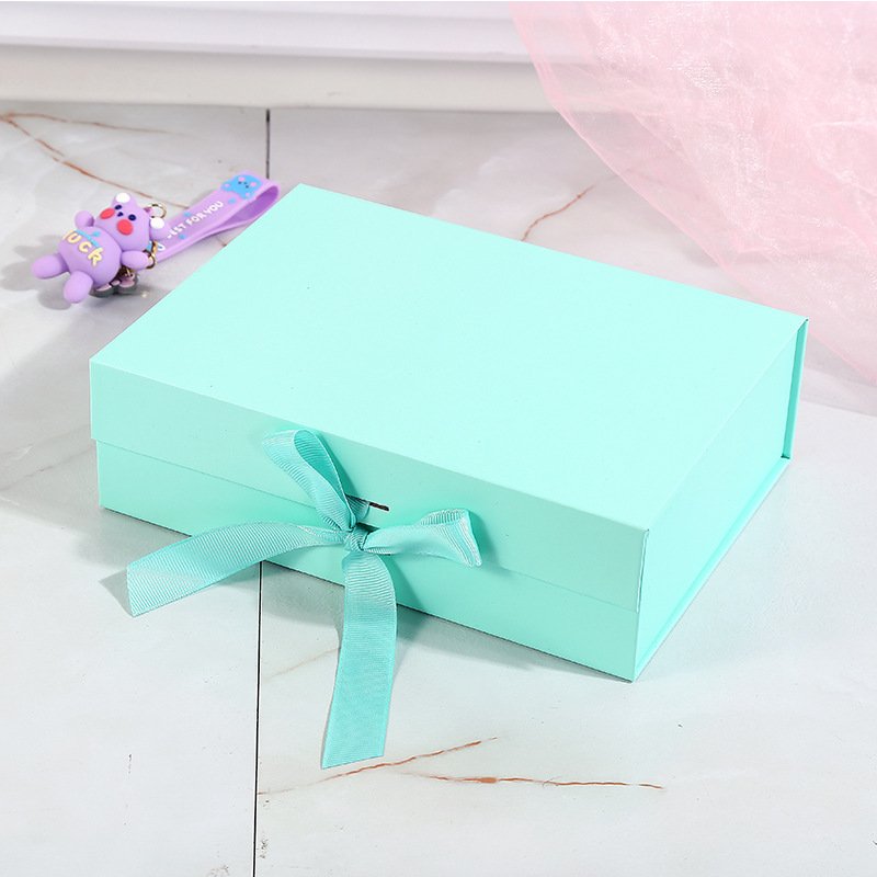 Factory Outlet Gift Boxes With Magnetic Lid Ribbon Wedding Gift Magnetic Packaging Box Custom Logo Luxury Magnetic Closure Boxes