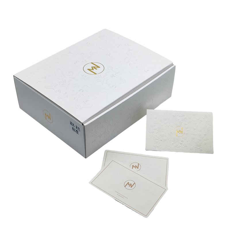 Customizable Design Logo Sustainable Box Apparel Easy Fold Shipping Beige White packaging Pastel Mailing paper Boxes Custom Logo