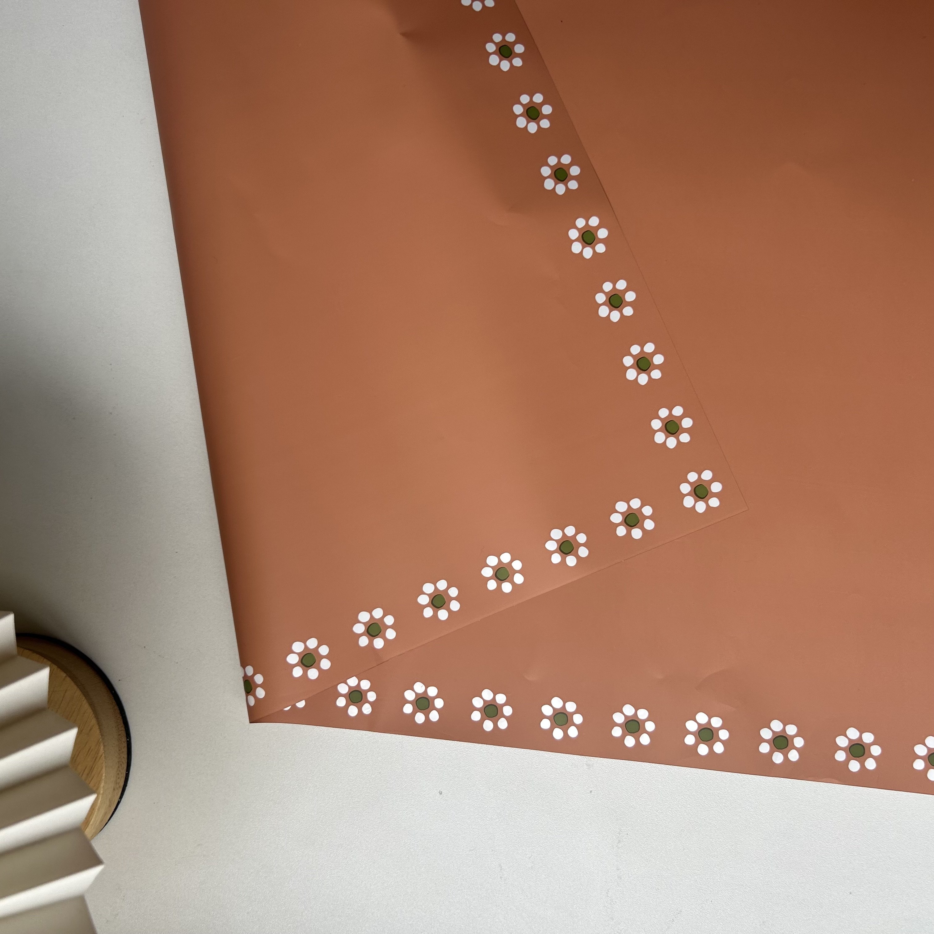 Factory wholesale new brown paper flowers pattern printed on side printed both sides barro floral wrapping paper for flowers