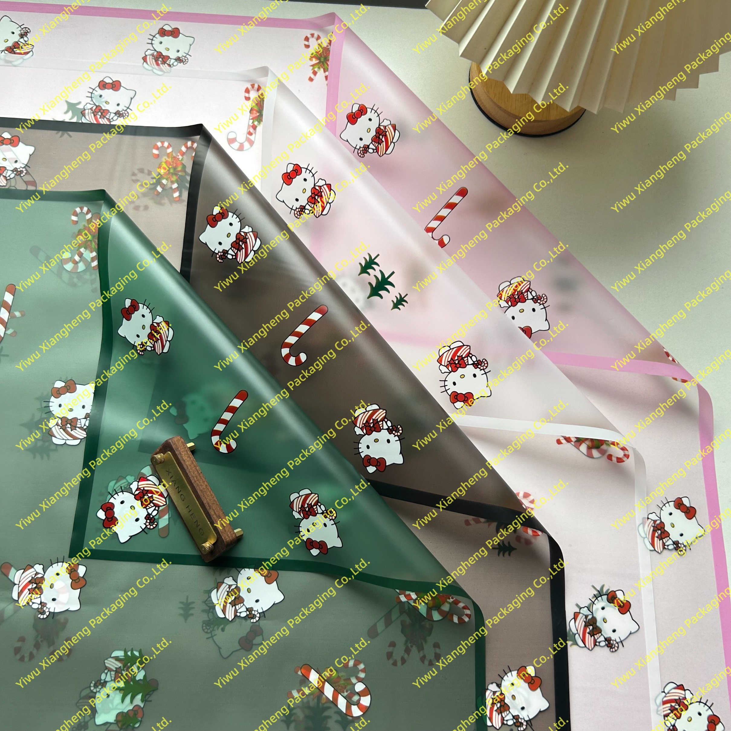 Christmas New Cartoon Kitten Pattern Cute Waterproof Edge Wrapping Paper Flower Shop Gift Plastic Paper